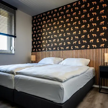 Hangar 19 Superior Mit Terrasse Und Garten H7w1 アパート *